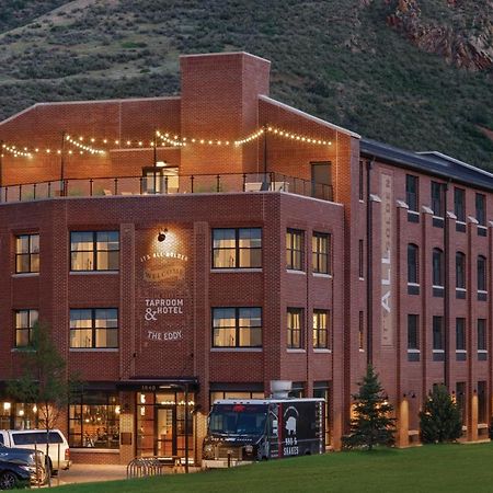 The Eddy Taproom & Hotel Golden Exterior foto